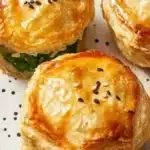 Irresistible Thai green chicken curry pies, golden and savory