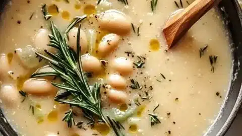 Cozy Rosemary & Garlic White Bean Soup for Ultimate Comfort