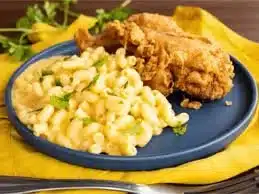 Creamy Chicken Macaroni Cheese Soup