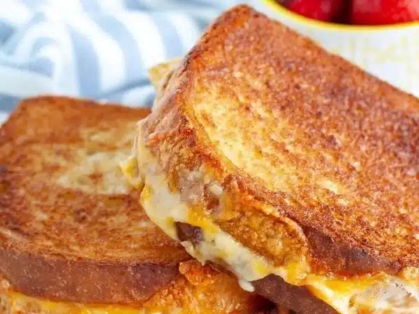Easy Air Fryer Grilled Cheese Sandwich