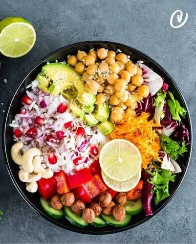 Colorful meal prep bowls filled with nutritious ingredients ready for the week.