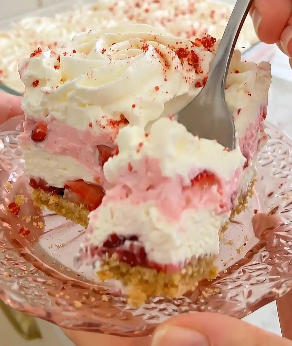 No-Bake Strawberry Delight dessert topped with fresh strawberries
