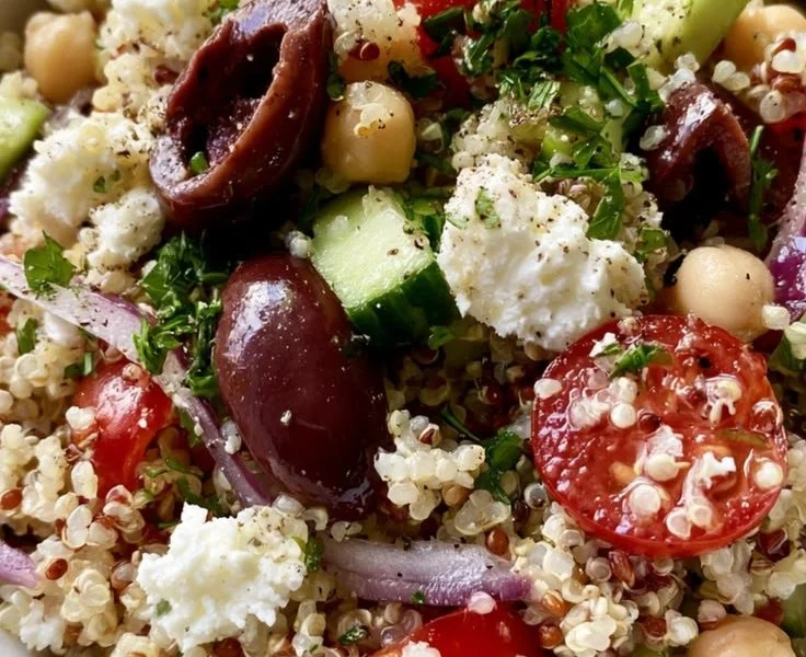 Delicious Mediterranean Quinoa Salad with fresh vegetables and herbs